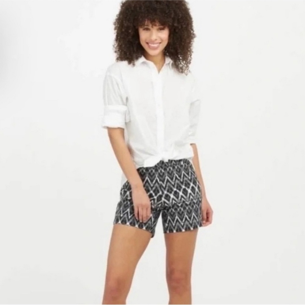 Spanx Sunshine Ikat Black‎ Stretch Shorts Size Large